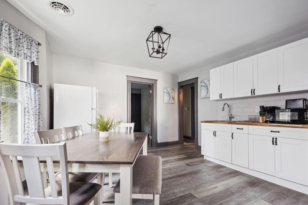 Spacious 6Br 2Ba Minutes For The Falls & Casino ナイアガラフォールズ エクステリア 写真