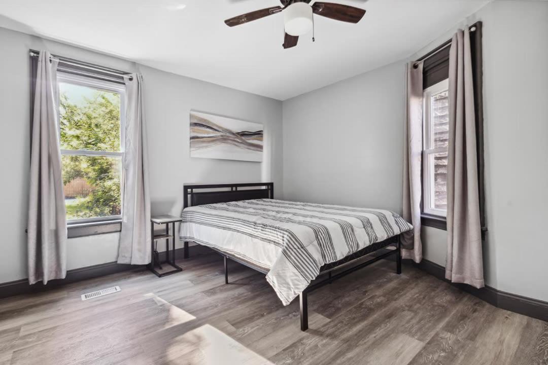 Spacious 6Br 2Ba Minutes For The Falls & Casino ナイアガラフォールズ エクステリア 写真
