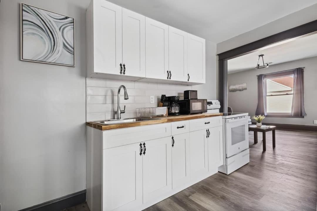 Spacious 6Br 2Ba Minutes For The Falls & Casino ナイアガラフォールズ エクステリア 写真